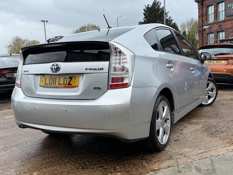 Used Toyota Prius 2011 Silver Hatchback