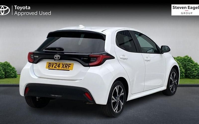 Used Toyota Yaris Hybrid Design 116 HP (85 kW) 2026 Hatchback