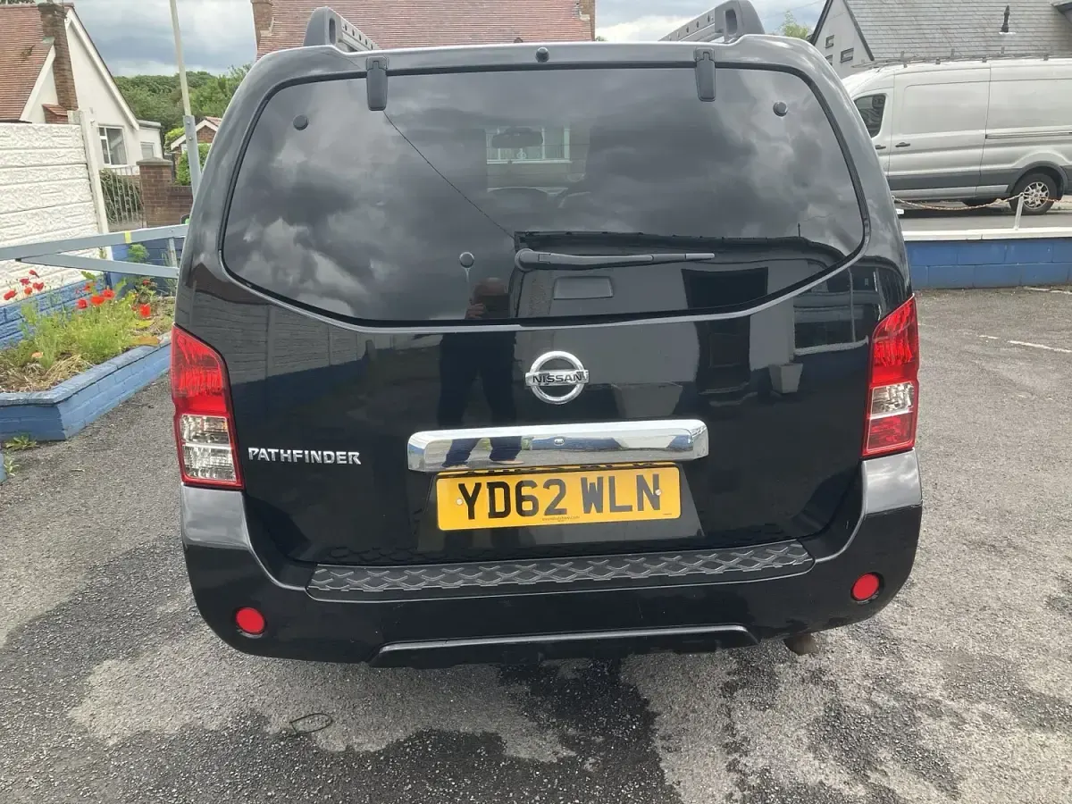 Used Nissan Pathfinder Tekna 2012 Black SUV