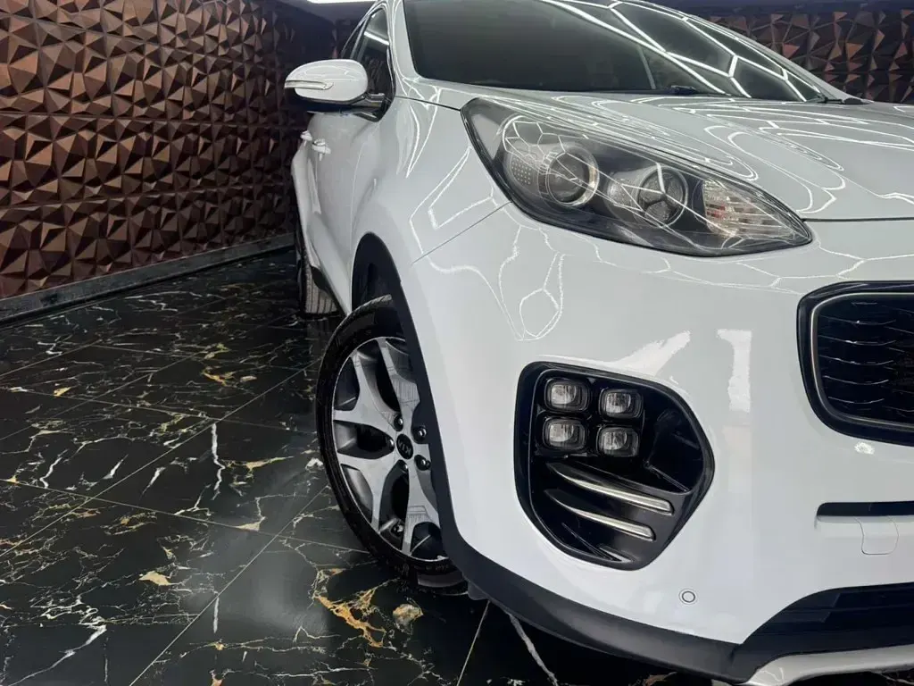 Used Kia Sportage GT-Line 177 HP (130 kW) 2016 White SUV