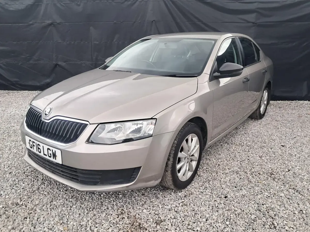 Used Skoda Octavia 2016 Beige Estate