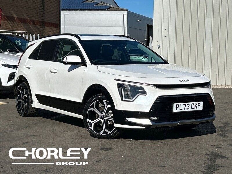 White Used 2023 Kia Niro 4 SUV | £24,764 (Fair price) - Image 1/4