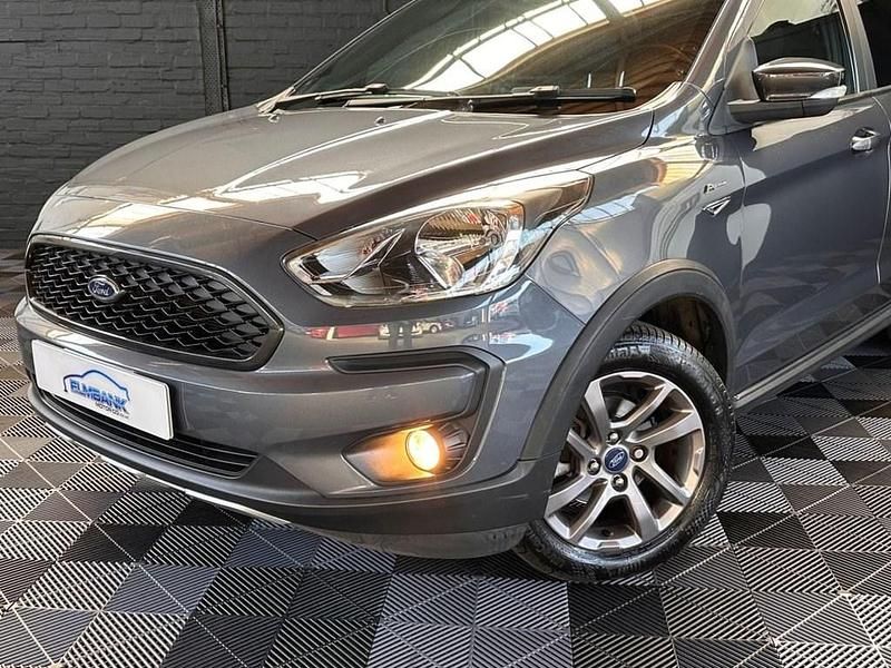 Usado Ford Ka Plus Active 85 HP (62 kW) 2019 Cinzento Citadino