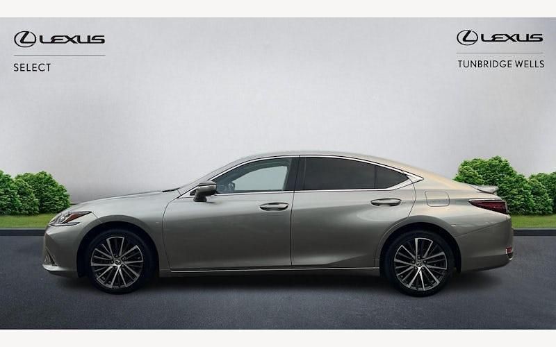 Used Lexus ES300H 218 HP (160 kW) 2024 Sedan