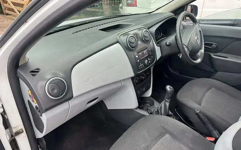 Used Dacia Sandero Ambiance 75 HP (55 kW) 2015 Hatchback