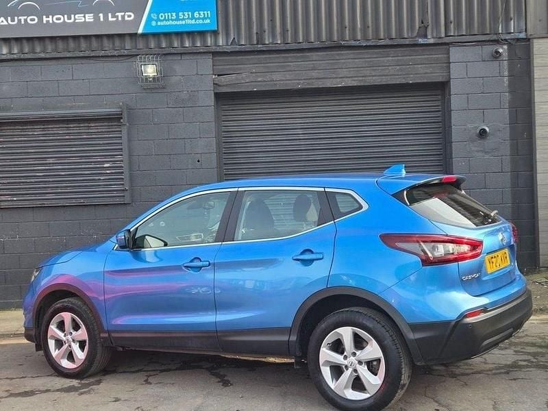 Used Nissan Qashqai Acenta Premium 140 HP (102 kW) 2020 Blue SUV
