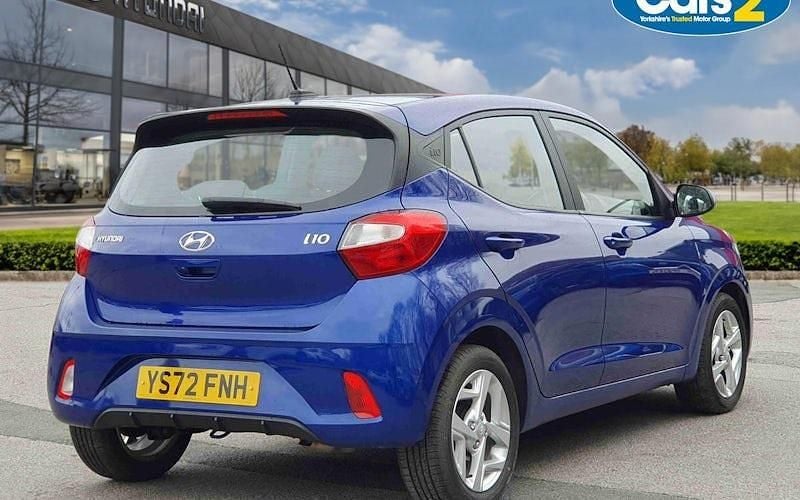 Used Hyundai i10 SE 67 HP (49 kW) 2022 Blue Hatchback