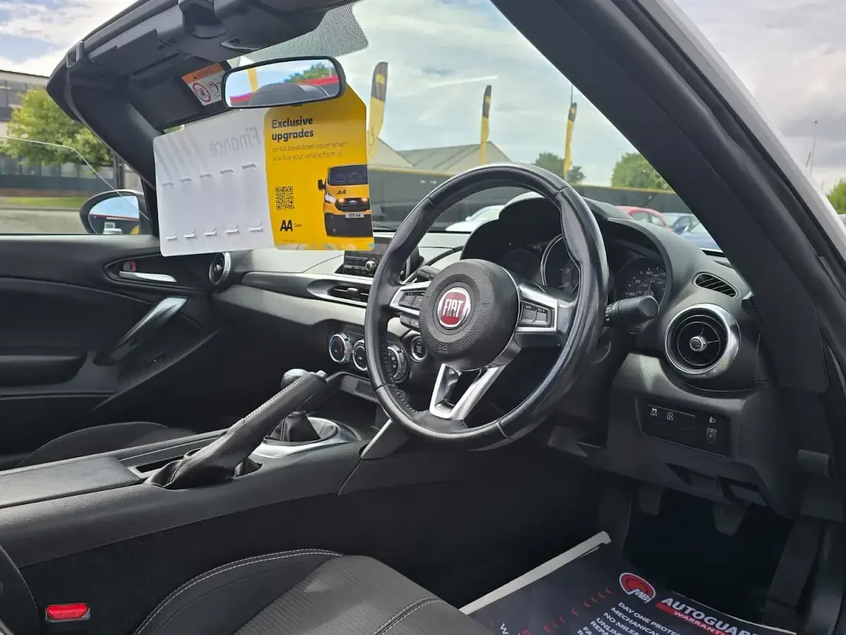 Used Fiat 124 Spider Classica 140 HP (102 kW) 2016 White Cabriolet