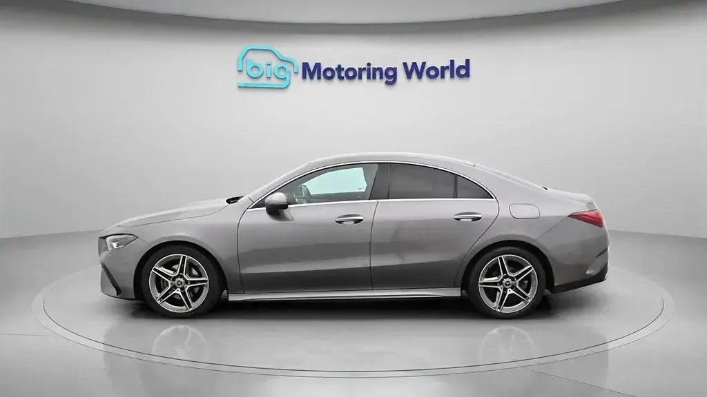 Begagnad Mercedes CLA180 Executive 150 HK (110 kW) 2024 Grå Sedan
