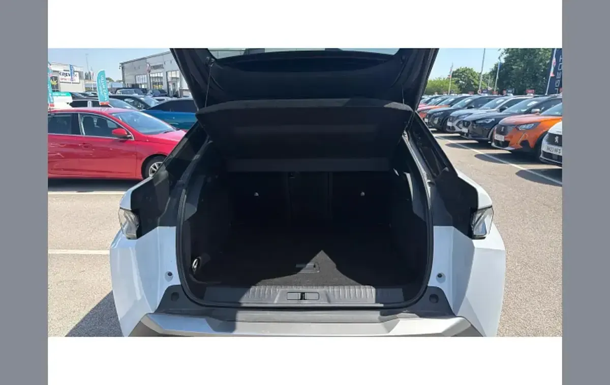 Used Peugeot 3008 GTi 136 HP (100 kW) 2025 White SUV