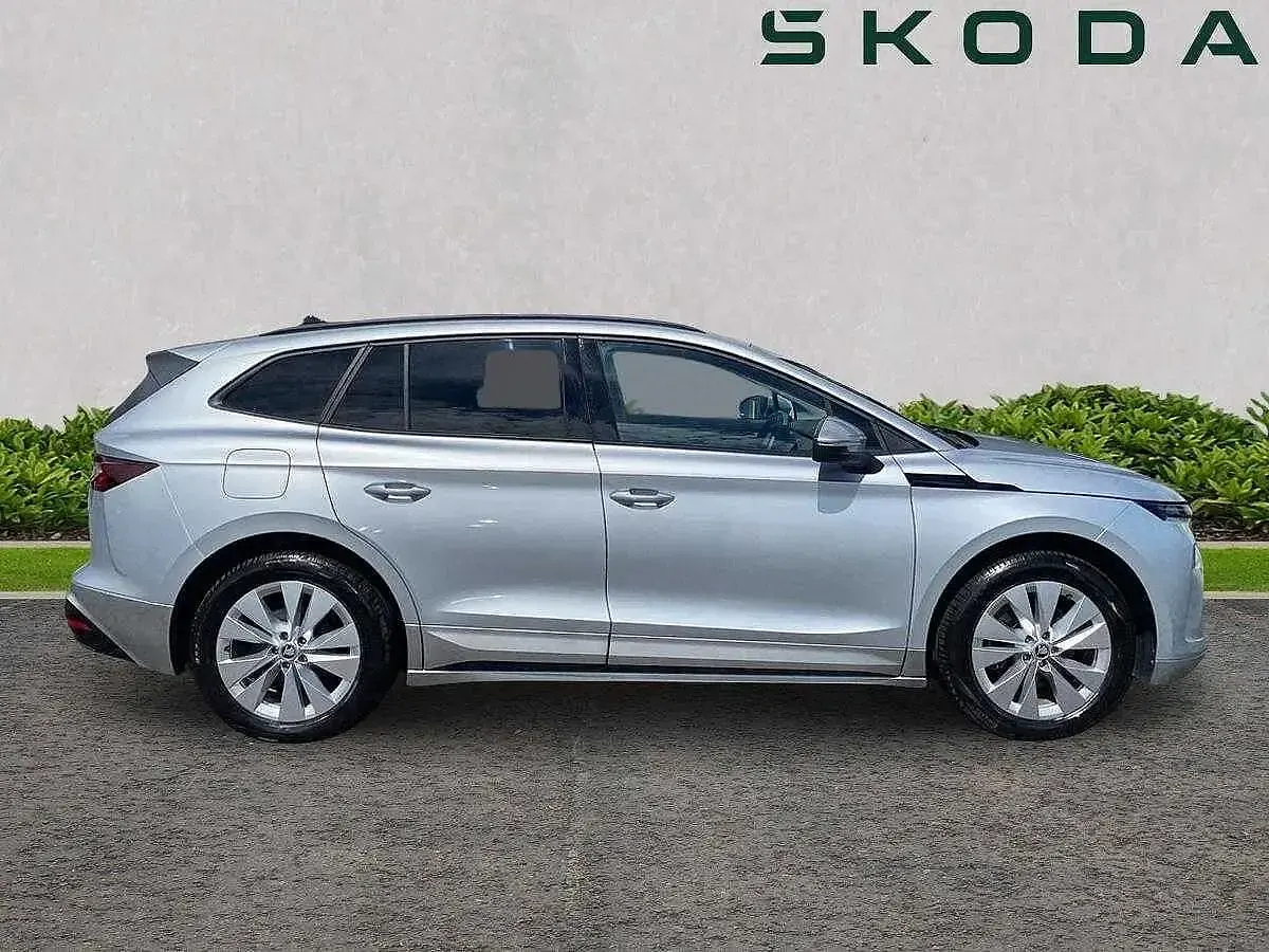 Used Skoda Enyaq iV SE L 110 kW (150 HP) 2025 Brilliant silver metallic SUV