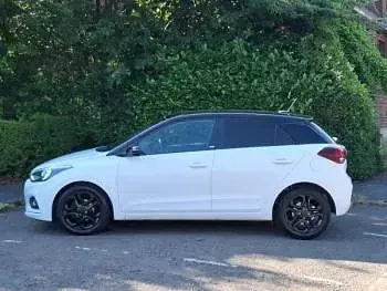 Used Hyundai i20 84 HP (61 kW) 2019 White Hatchback