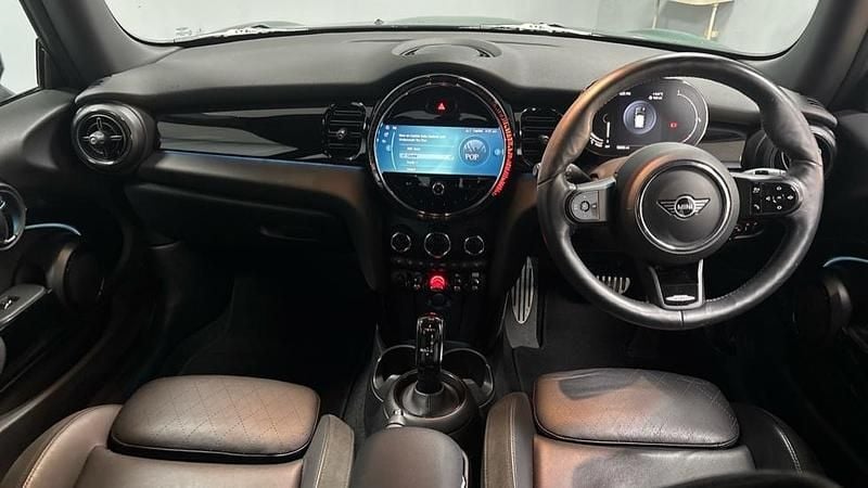 Used Mini Cooper Hatch 134 HP (98 kW) 2021 Green Hatchback