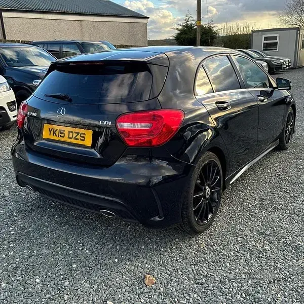 Begagnad Mercedes A200 AMG 134 HK (98 kW) 2015 Svart Halvkombi