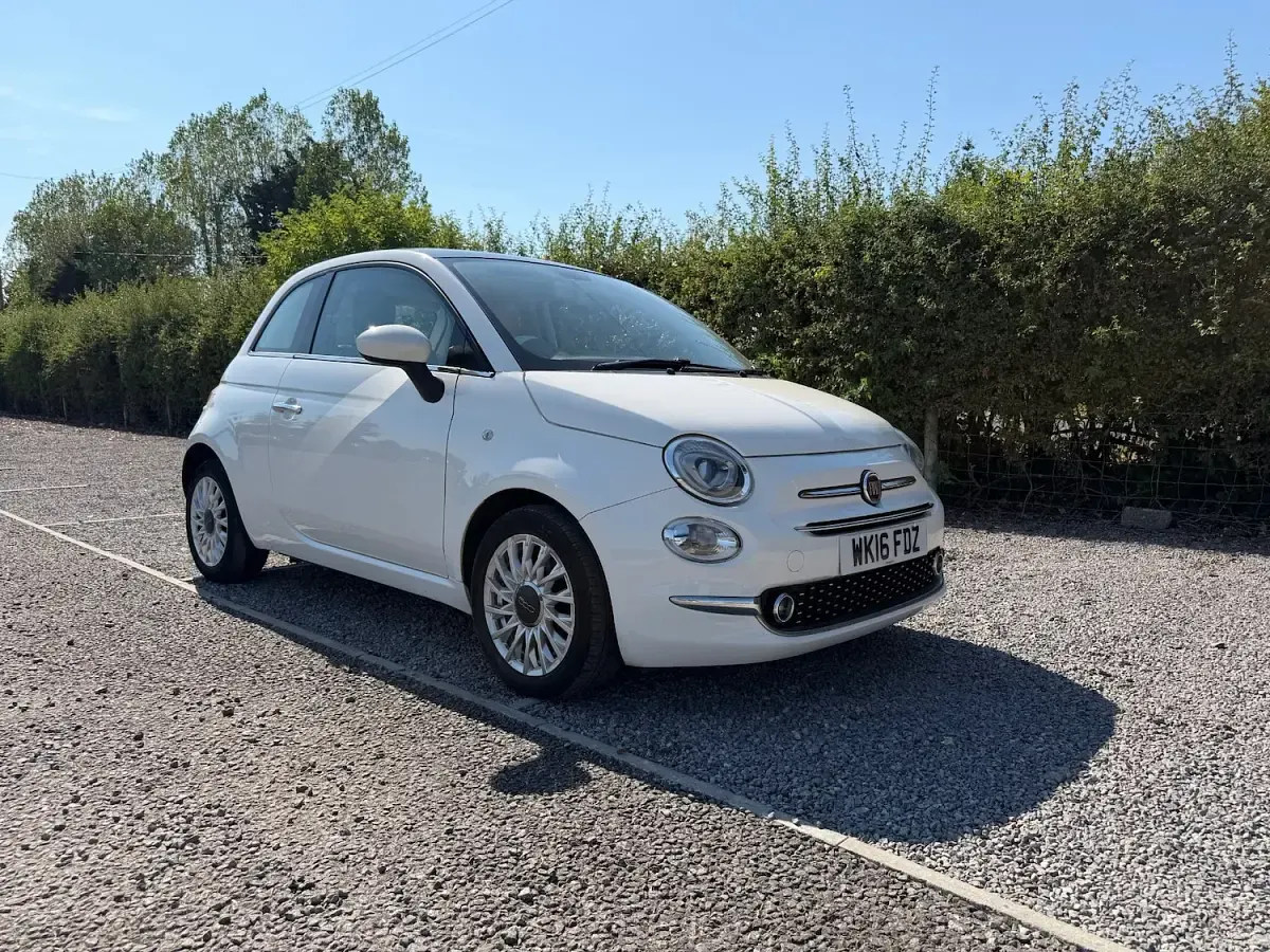 Used Fiat 500 Lounge 2016 White Hatchback