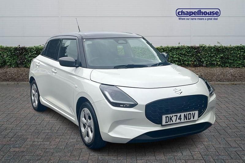 Used Suzuki Swift 82 HP (60 kW) 2024 White Hatchback