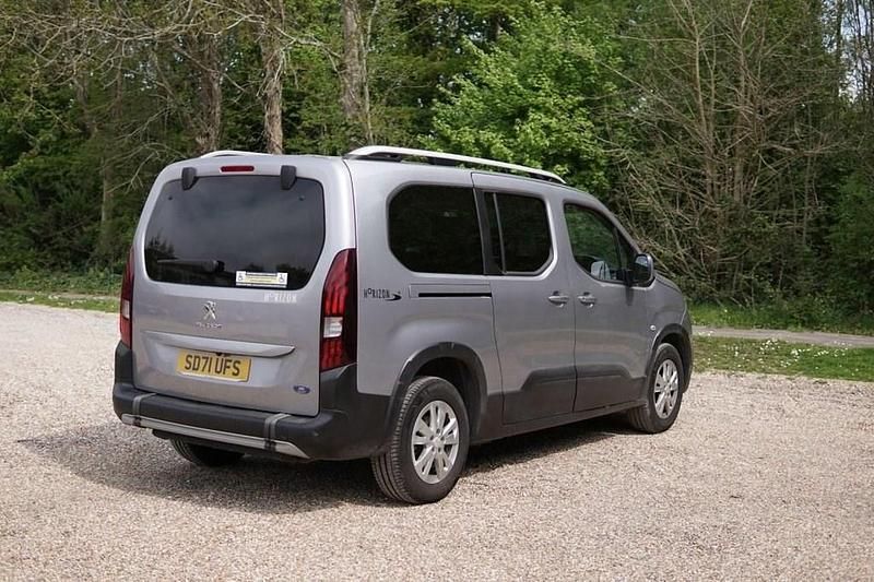 Second-hand Peugeot Rifter Access 131 CP (96 kW) 2021 Gri Monovolum