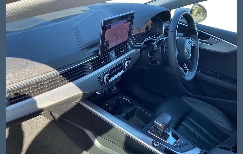 Used Audi A5 Sportback Sport 147 HP (108 kW) 2023 White Hatchback