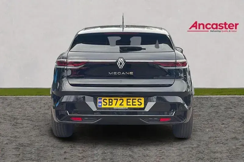 Used Renault Megane E-Tech Equilibre 160 kW (218 HP) 2022 Black Hatchback