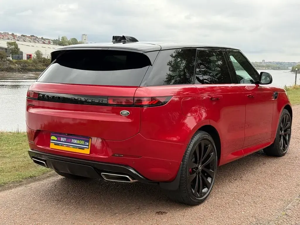 Begagnad Land Rover Range Rover Sport First Edition 2023 Röd SUV
