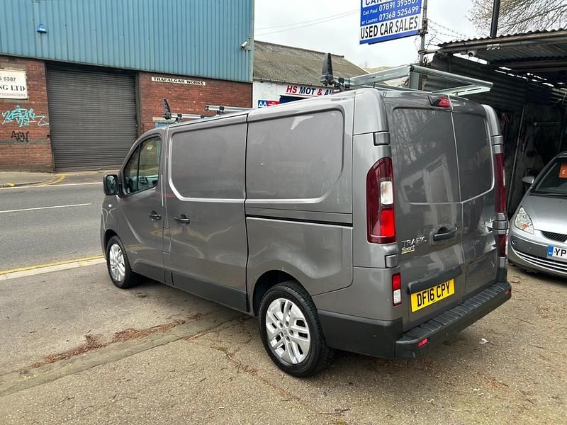 Used Renault Trafic 2016 Grey MPV