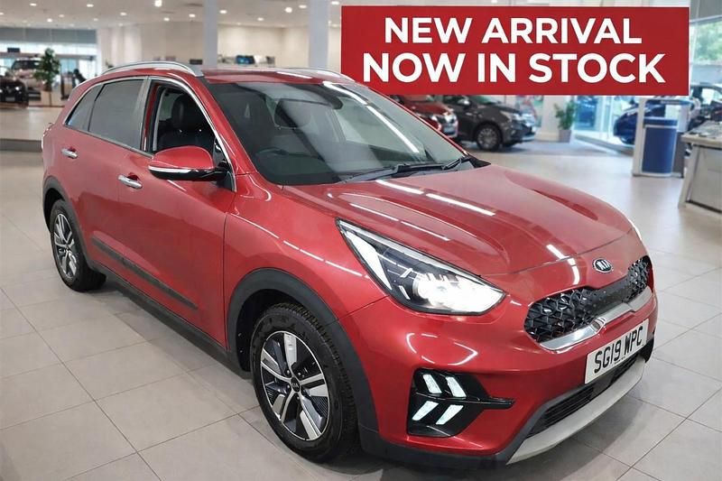Used Kia Niro 141 HP (103 kW) 2019 Red SUV