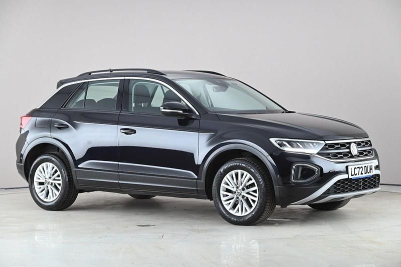 Used VW T-Roc Life 150 HP (110 kW) 2023 Black SUV