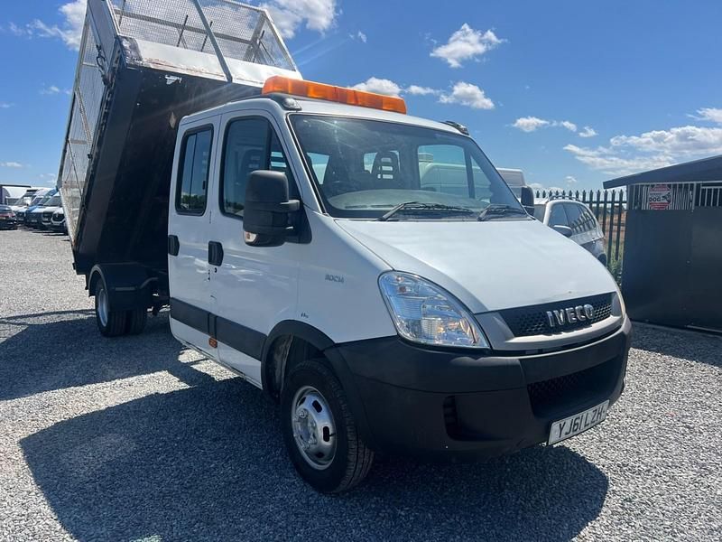 White Used 2011 Iveco Daily | £6,495 (Fair price) - Image 1/4