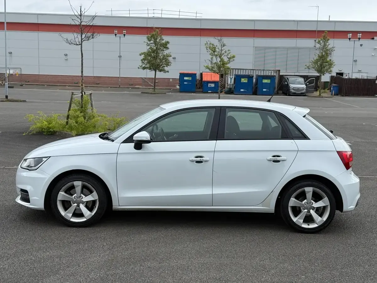 Used Audi A1 Sport 115 HP (84 kW) 2015 White Hatchback