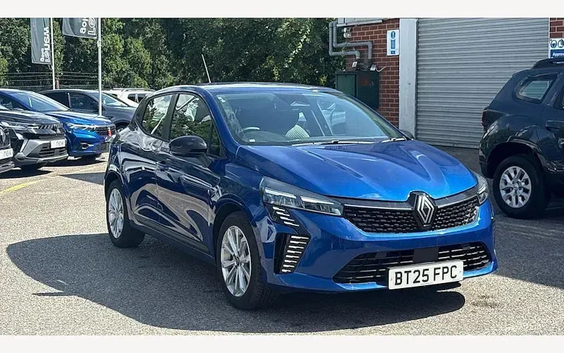Used Renault Clio Evolution 143 HP (105 kW) 2025 Hatchback
