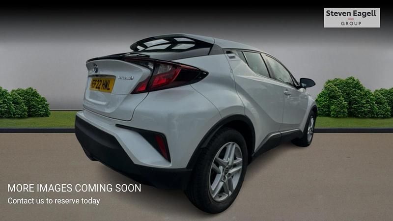 Used Toyota C-HR 2022 White SUV