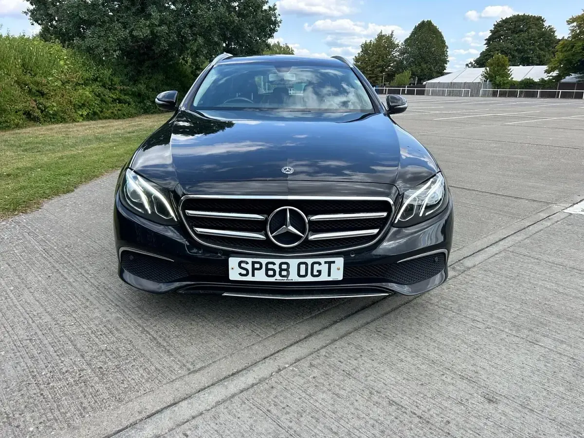 Used Mercedes E220 SE 2018 Black Estate