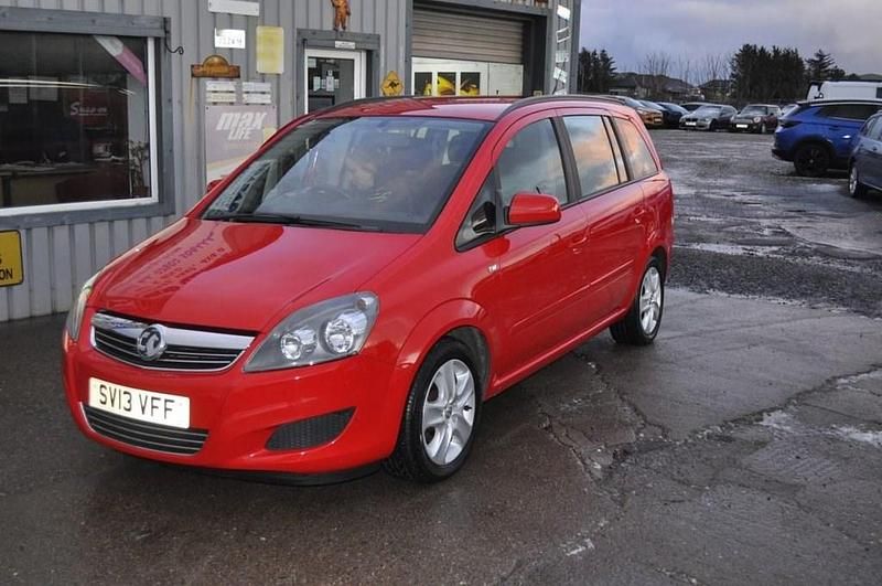Red Used 2013 Vauxhall Zafira MPV | £3,995 (Fair price) - Image 1/4