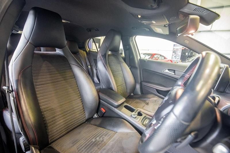 Used Mercedes GLA220 AMG line 170 HP (125 kW) 2014 White SUV