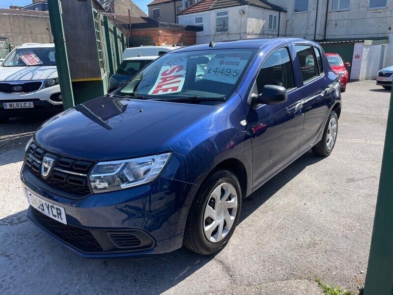 Blue Used 2019 Dacia Sandero Essentiel Hatchback | £4,495 (Fair price) - Image 1/4