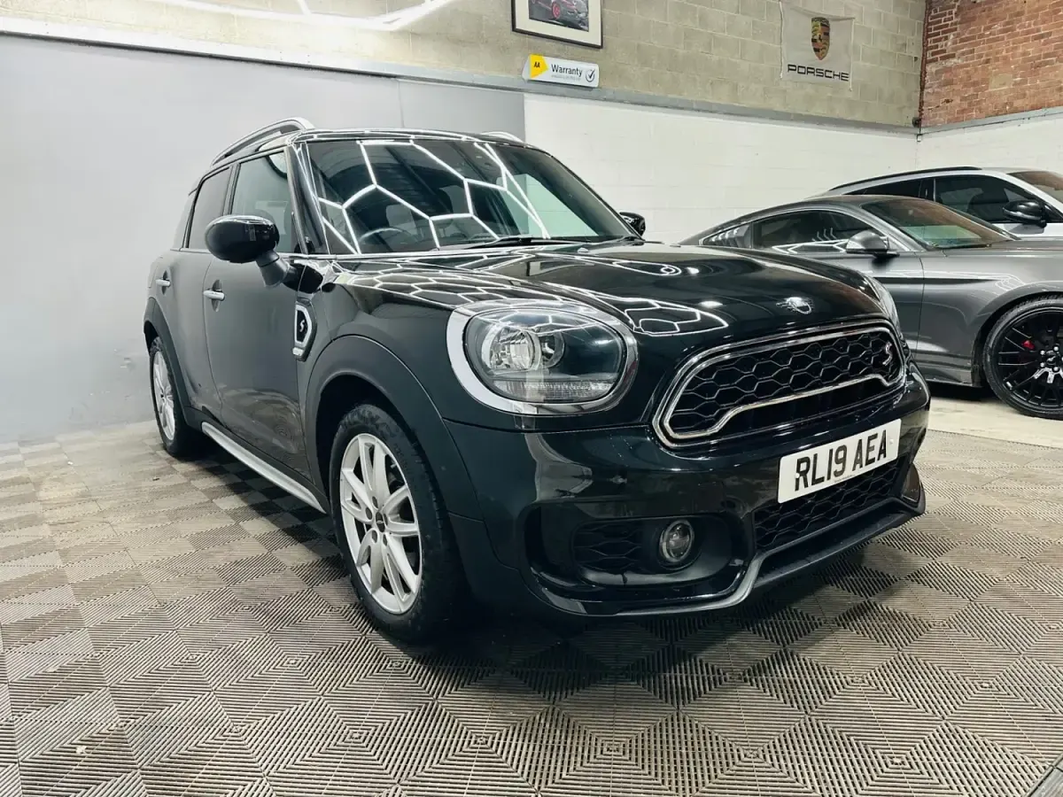 Used Mini Cooper S Sport 192 HP (141 kW) 2019 Black Hatchback