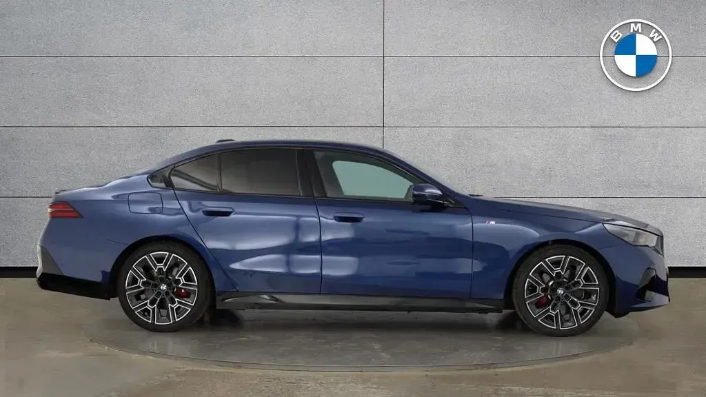 Used BMW 520 M Sport 2025 Blue Sedan