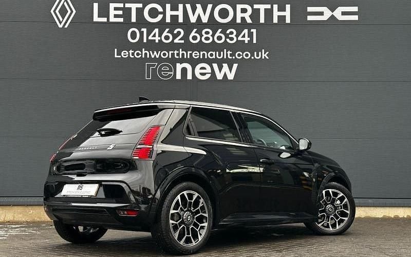 New Renault 5 E-Tech Komfort 110 kW (150 HP) 2025 Hatchback