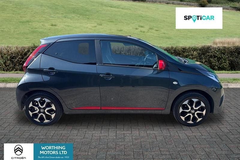 Used Toyota Aygo Trend 70 HP (51 kW) 2021 Grey Hatchback
