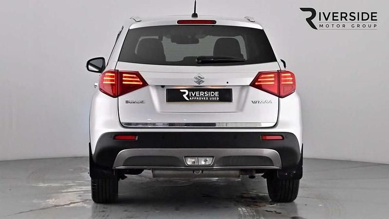 Used Suzuki Vitara SZ5 140 HP (102 kW) 2020 Silver SUV