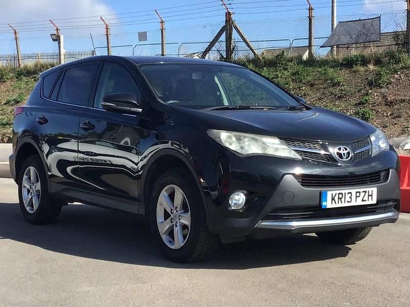 Black Used 2013 Toyota RAV4 SUV | £5,695 (Fair price) - Image 1/4