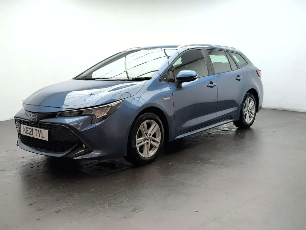 Used Toyota Corolla 122 HP (89 kW) 2021 Blue Estate