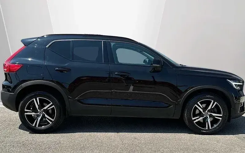 Used Volvo XC40 Plus 163 HP (119 kW) 2026 SUV