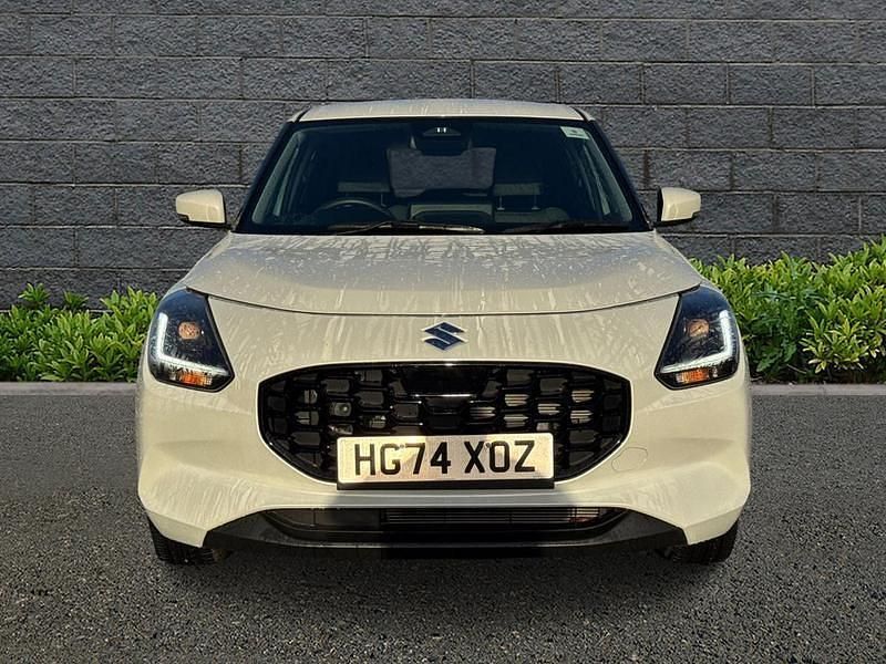 Used Suzuki Swift 82 HP (60 kW) 2025 White Hatchback