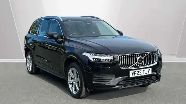 Begagnad Volvo XC90 Core 247 HK (181 kW) 2023 SUV