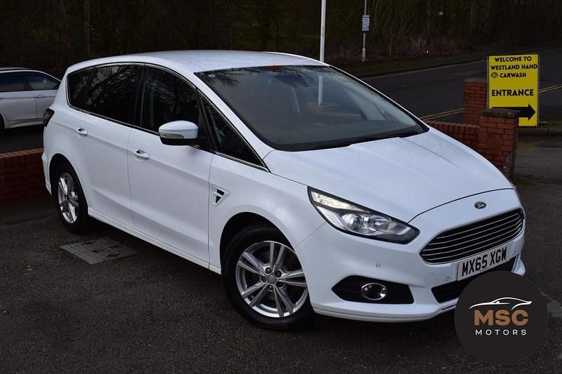 Used Ford S-MAX Titanium 2015 White MPV