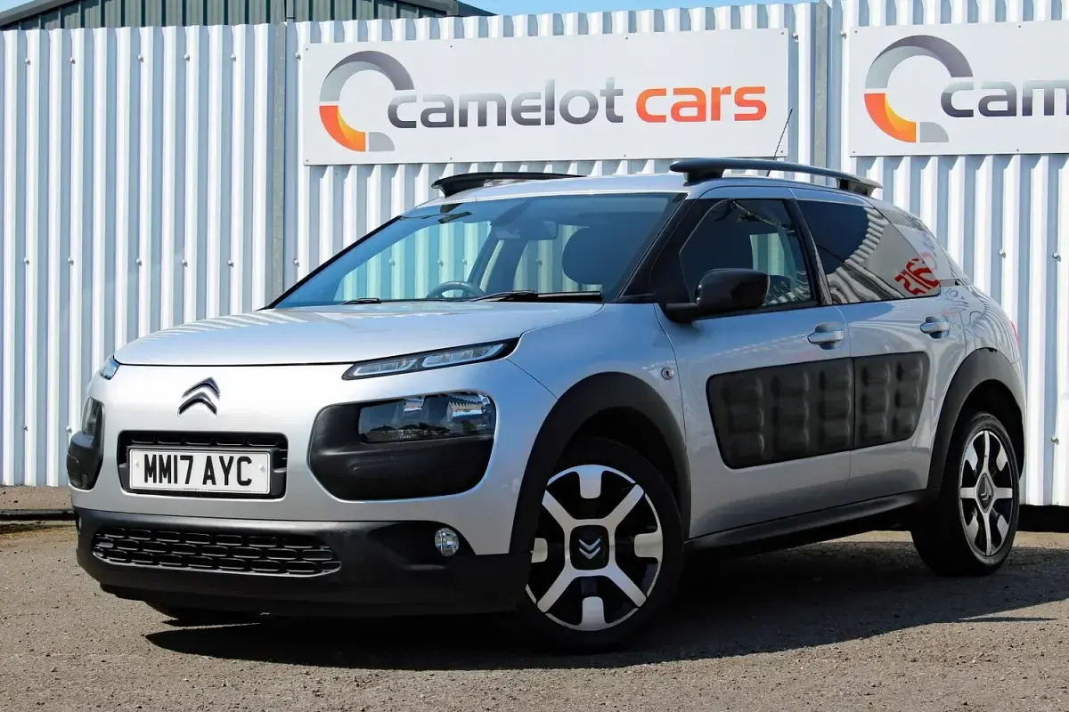 Used Citroën C4 Cactus Flair 2017 Silver Hatchback