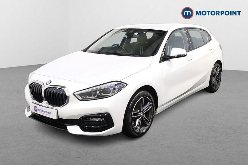 Used BMW 118 Sport Line 2022 White Hatchback