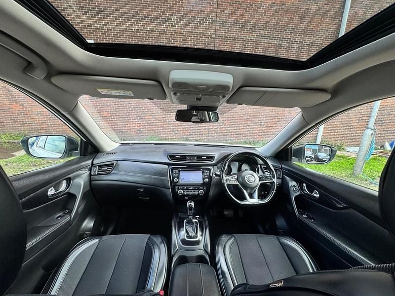 Used Nissan X-Trail N-Connecta 2018 White SUV