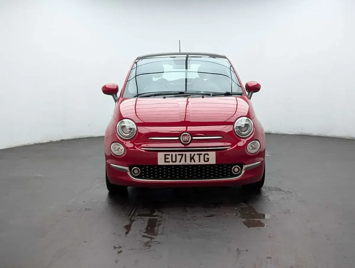 Used Fiat 500 Dolcevita 70 HP (51 kW) 2021 Red Hatchback